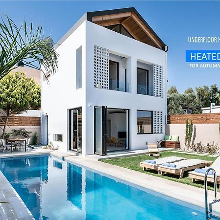 Fos Villa, A Luxe House With Private Heated Pool Galatás Exteriör bild